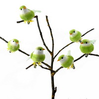 6 Stück Deko- Vögel mit Clip, Samtkörper mit Federn / hellgrün !!!